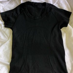 lululemon swiftly tech short sleeved shirt